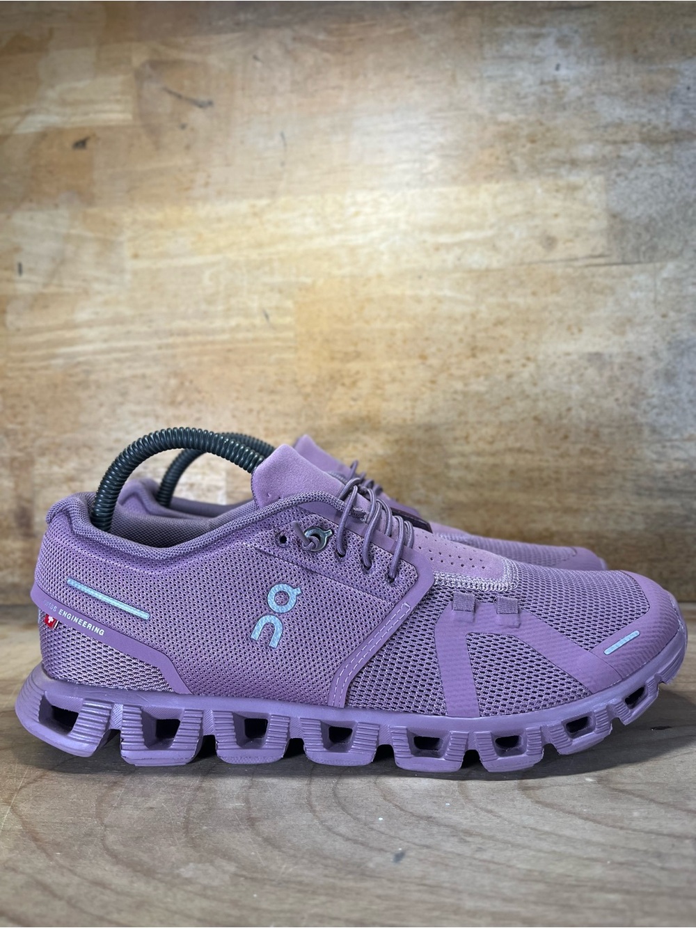 On Cloud 5 LIGHTWEIGHT Womens Size 9.5 Running Shoes Sneakers Fig Quartz